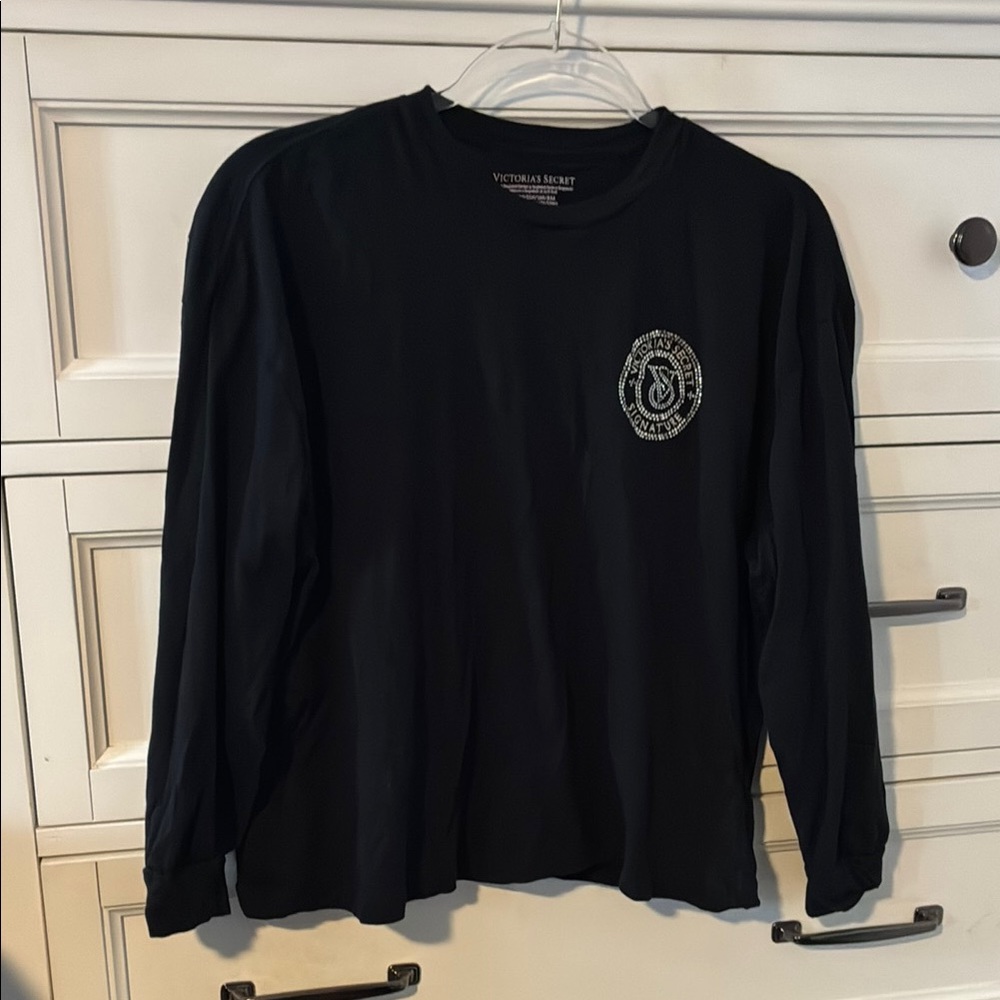 Victoria's Secret Black Ladies pajama top